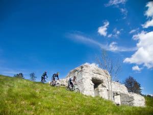 Kolesarjenje Ilirska Bistrica in Zeleni kras web (foto Simon Špilar) (1)